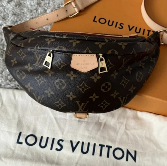 🔥 🔥Louis Vuitton Bumbag Monogram - Picture 14 of 16